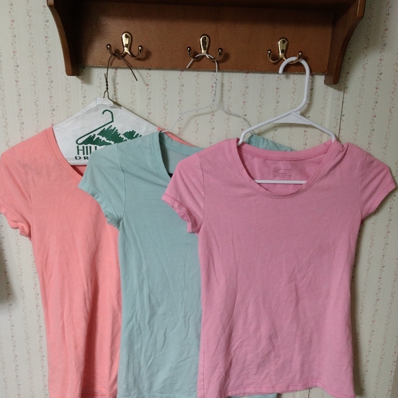 Tops bundle - Picture 2 of 5